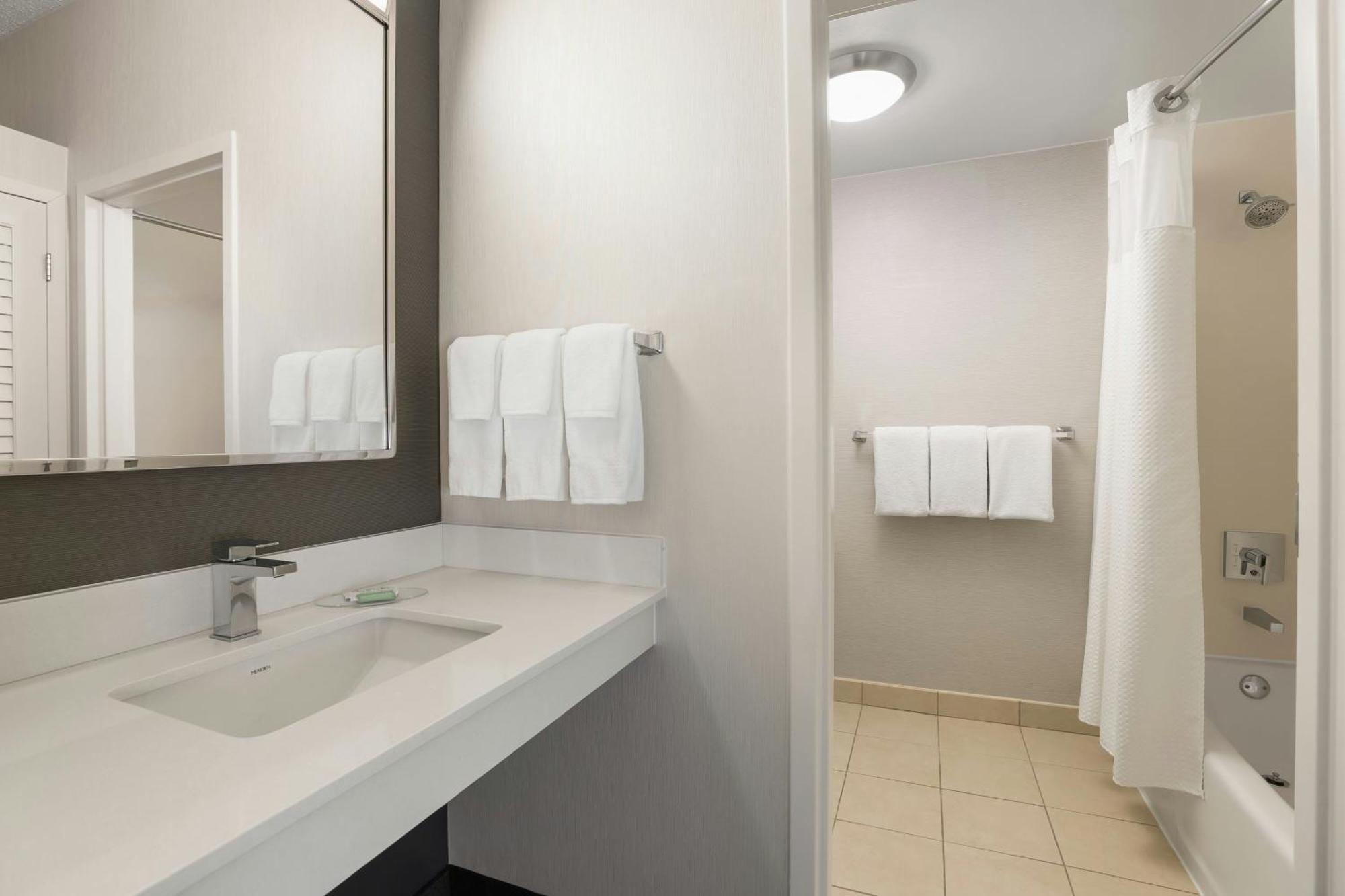 Courtyard By Marriott Minneapolis-St. Paul Airport Mendota Heights Exteriér fotografie